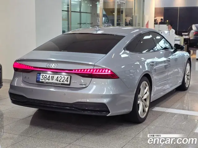 Audi A7 2023 2.0 автомат (гидро), миниатюра 2