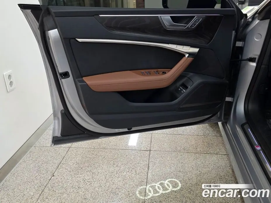 Audi A7 2023 2.0 автомат (гидро), фото 11