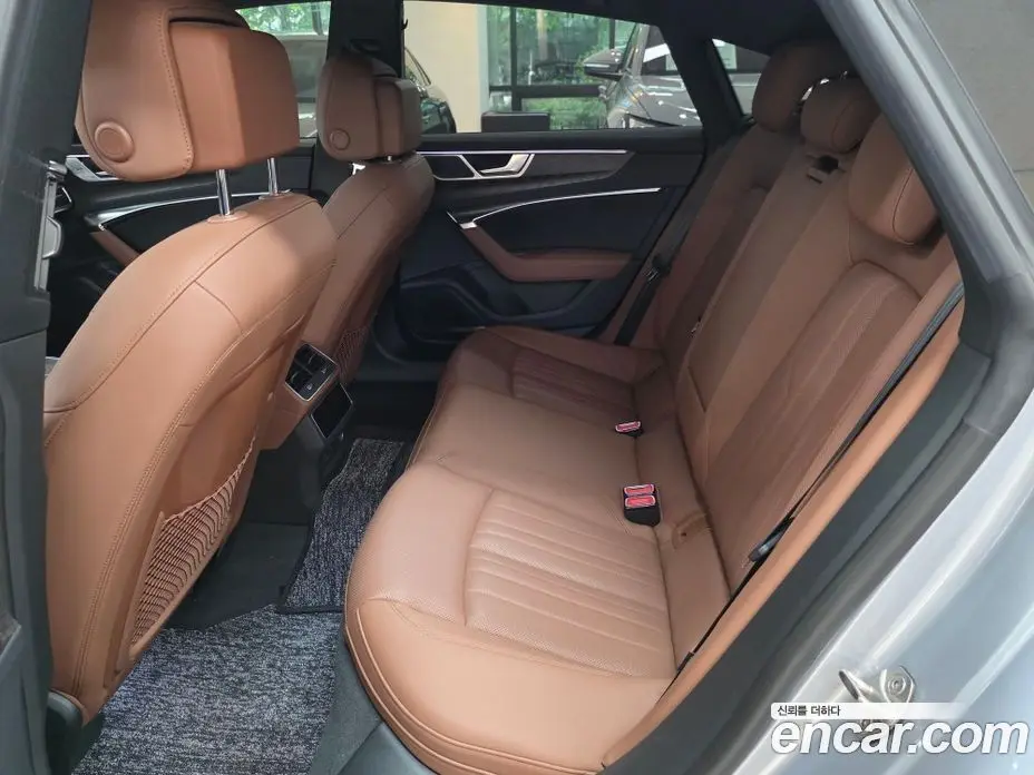 Audi A7 2023 2.0 автомат (гидро), фото 16