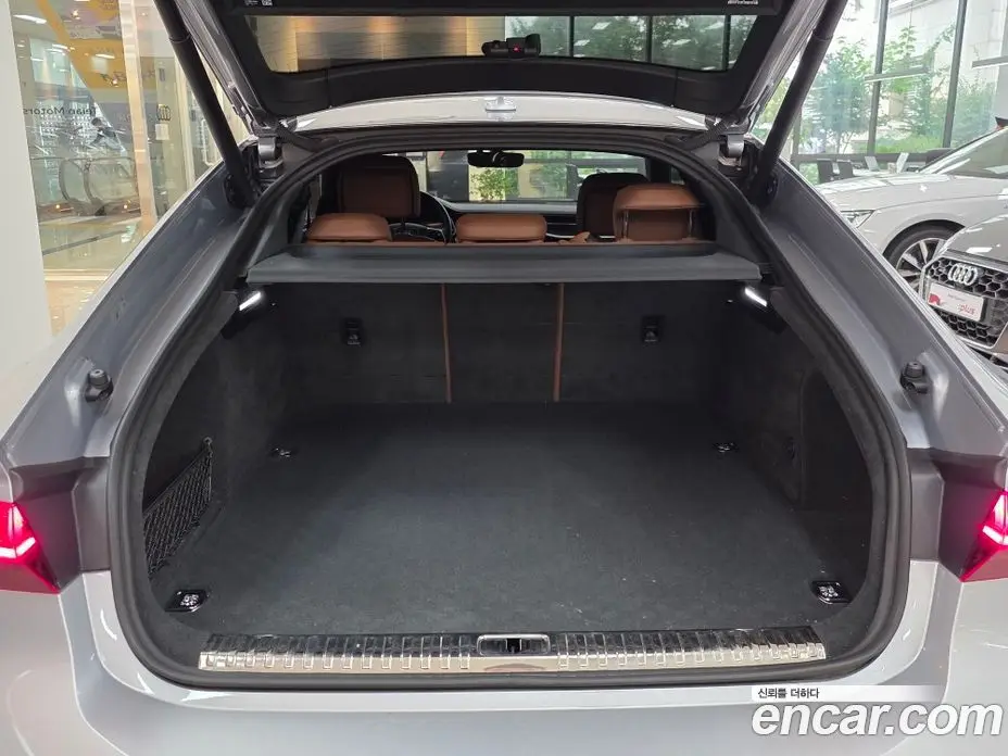 Audi A7 2023 2.0 автомат (гидро), фото 18