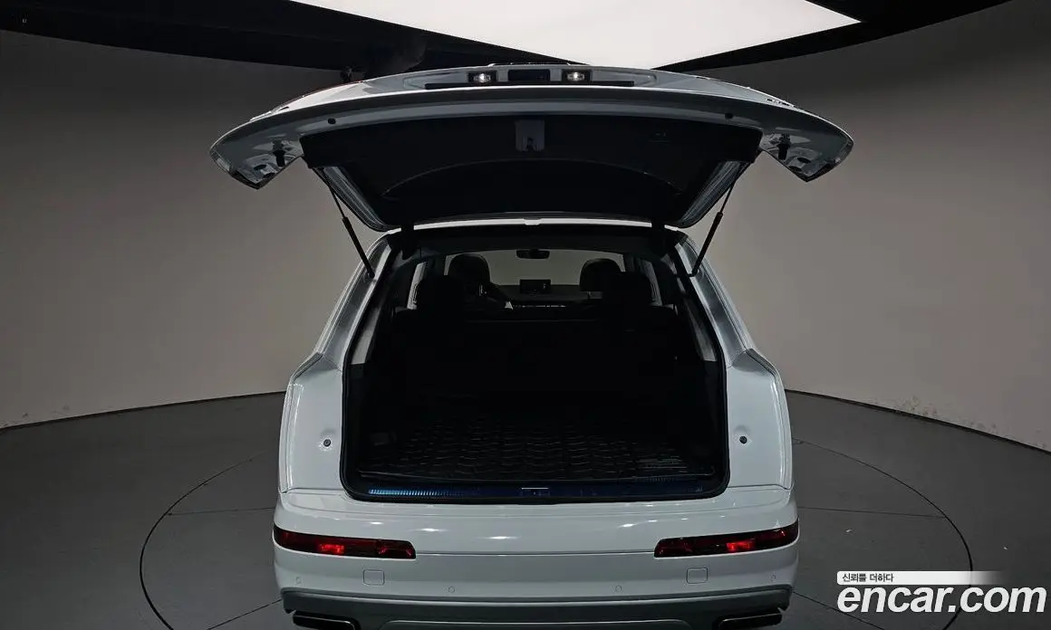 Audi Q7 2019 2.0 автомат (гидро), фото 25