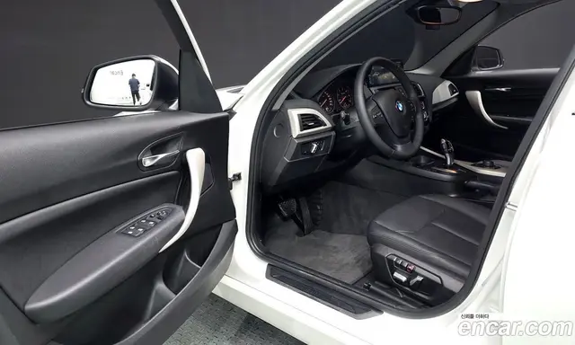 BMW 1 серия 2016 2.0 автомат (гидро), миниатюра 11