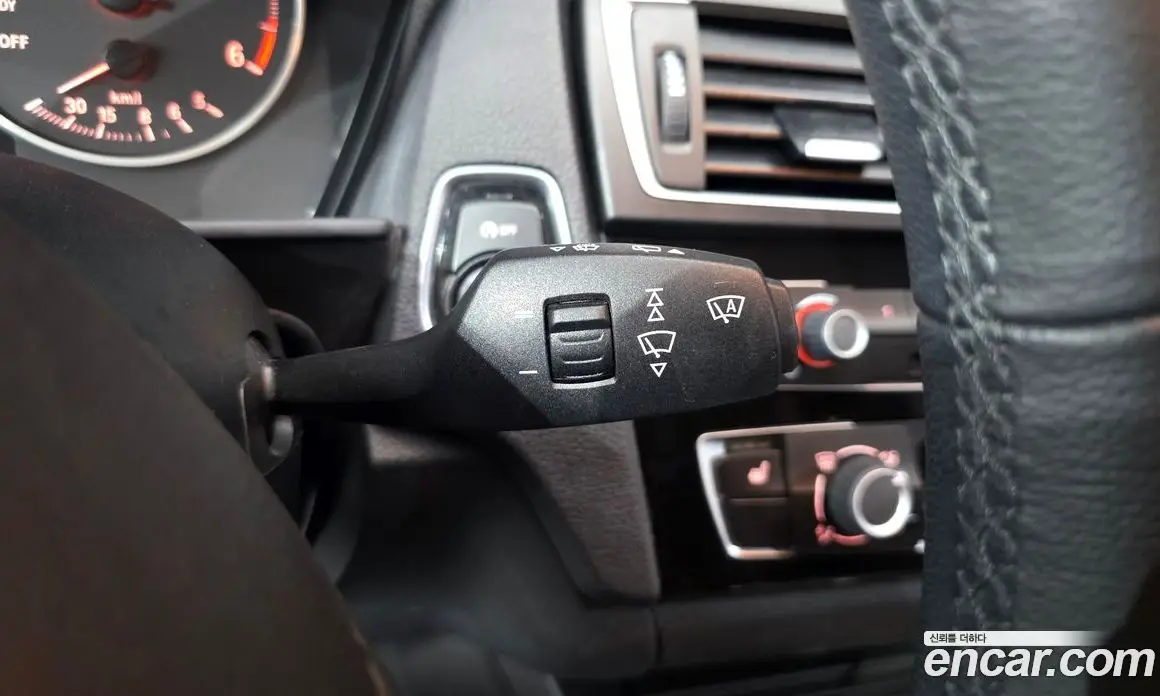 BMW 1 серия 2016 2.0 автомат (гидро), фото 19