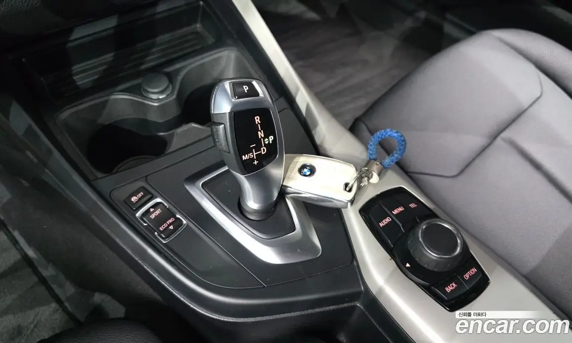BMW 1 серия 2016 2.0 автомат (гидро), фото 9