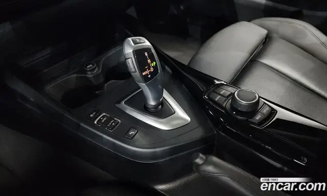 BMW 1 серия 2017 2.0 автомат (гидро), миниатюра 11