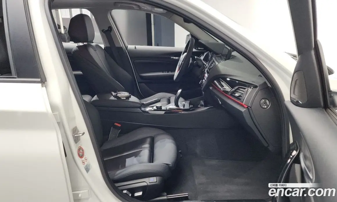 BMW 1 серия 2017 2.0 автомат (гидро), фото 15