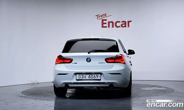 BMW 1 серия 2017 2.0 автомат (гидро), миниатюра 3
