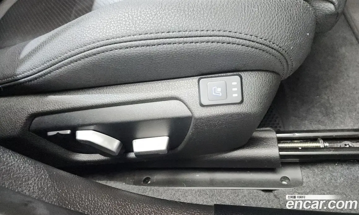 BMW 1 серия 2017 2.0 автомат (гидро), фото 30