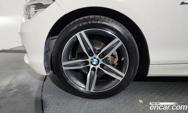 BMW 1 серия 2017 2.0 автомат (гидро), миниатюра 4