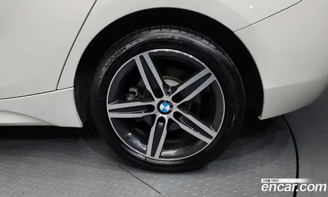 BMW 1 серия 2017 2.0 автомат (гидро), миниатюра 6
