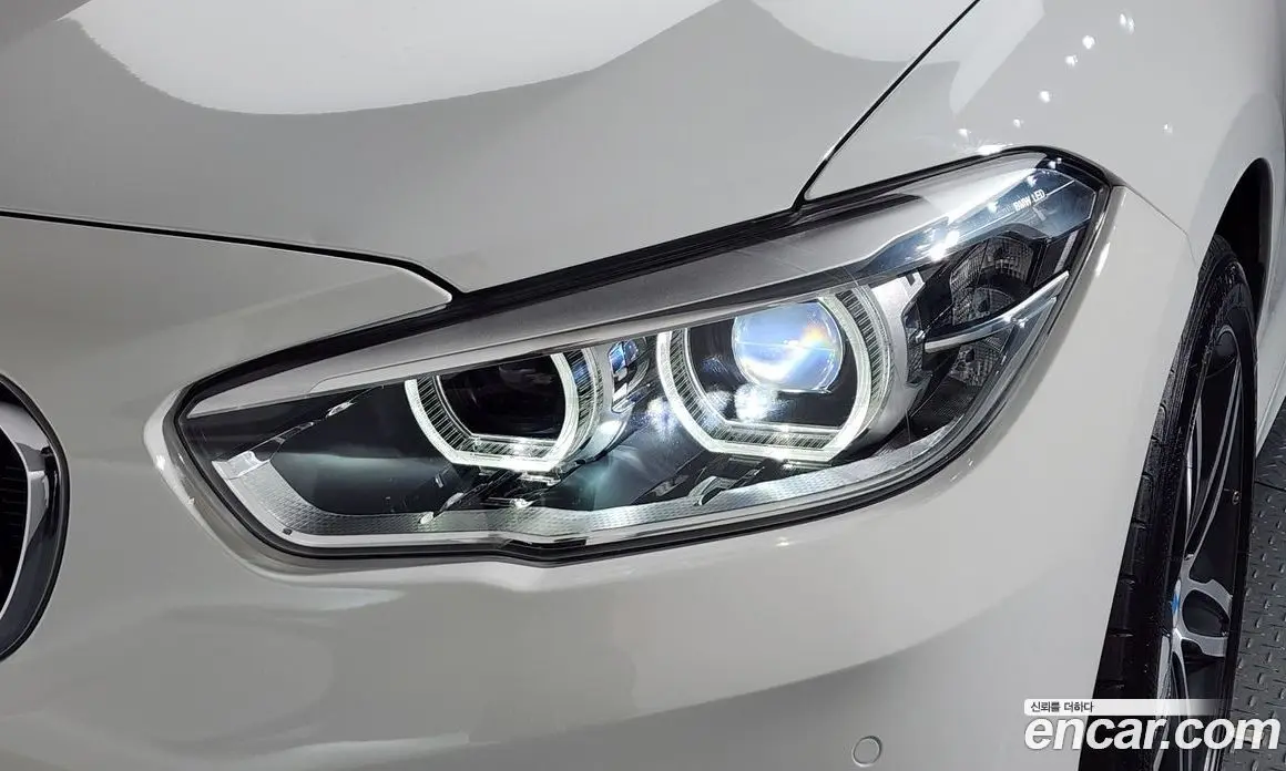 BMW 1 серия 2017 2.0 автомат (гидро), фото 7