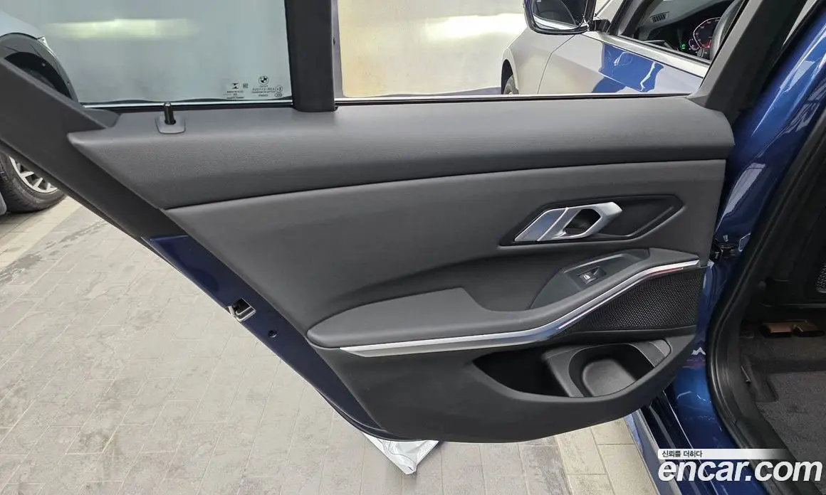 BMW 3 серия 2021 2.0 автомат (гидро), фото 15