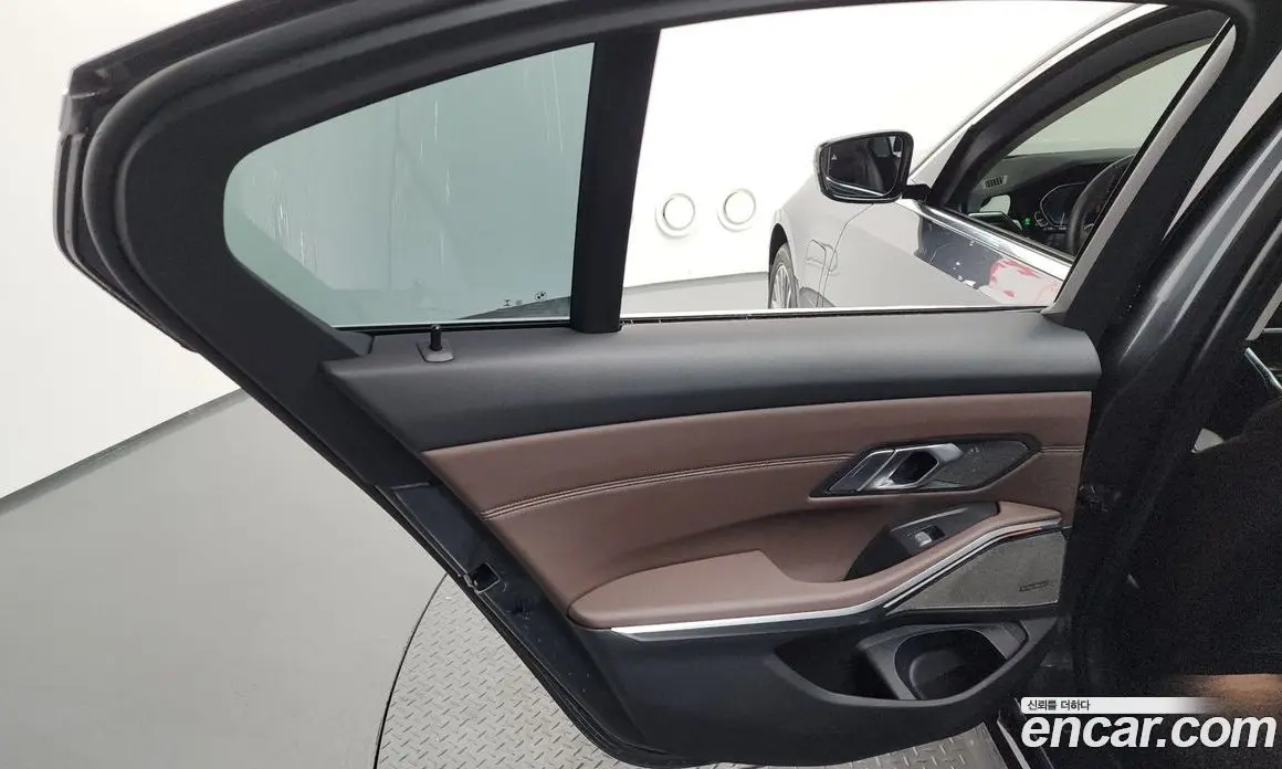 BMW 3 серия 2021 2.0 автомат (гидро), фото 15