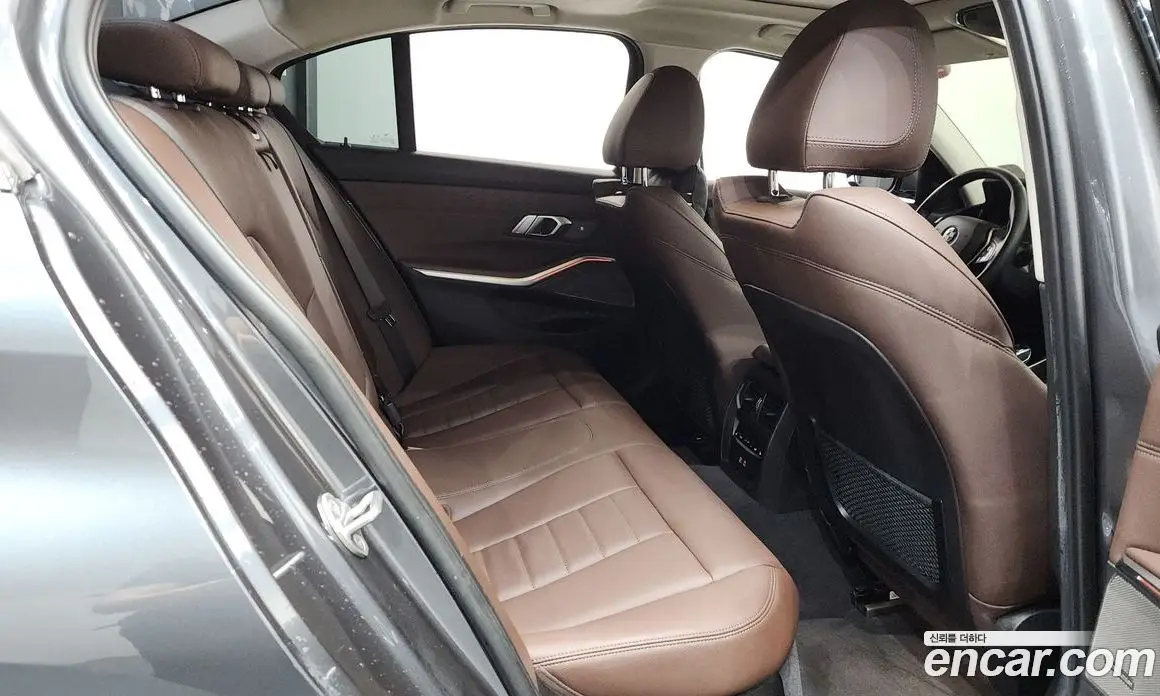 BMW 3 серия 2021 2.0 автомат (гидро), фото 17