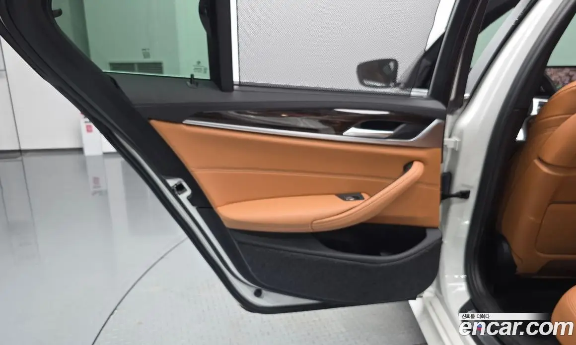 BMW 5 серия 2022 2.0 автомат (гидро), фото 14