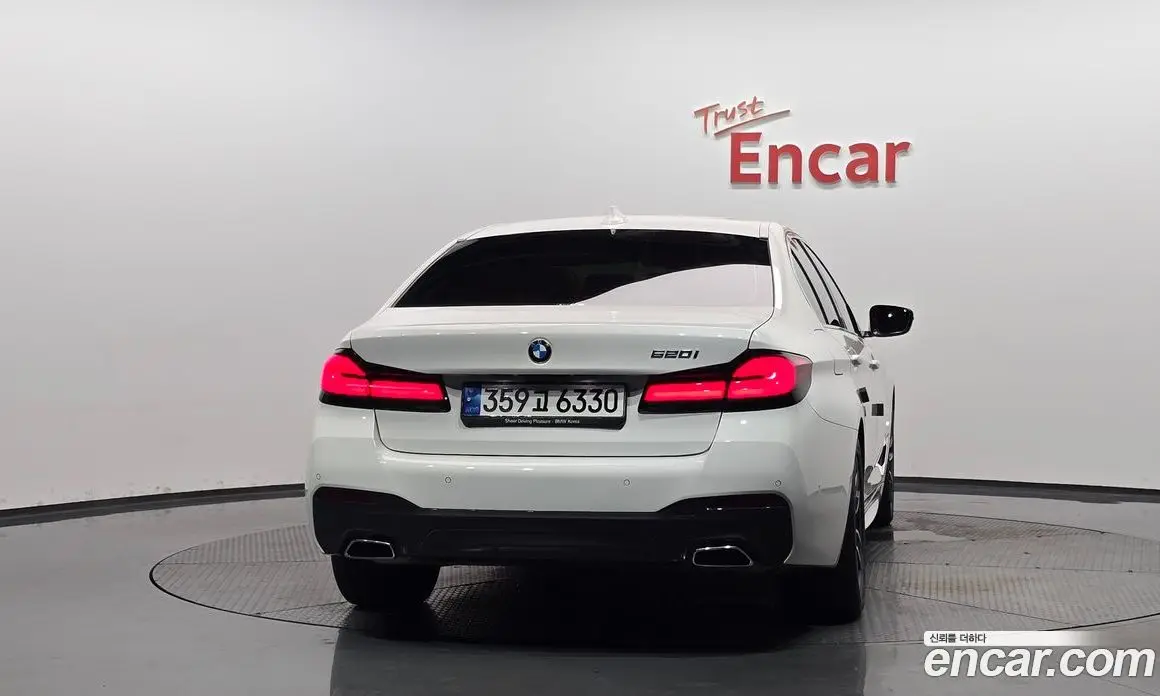 BMW 5 серия 2022 2.0 автомат (гидро), фото 3