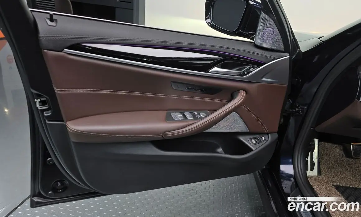 BMW 5 серия 2022 2.0 автомат (гидро), фото 13