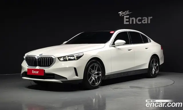 BMW 5 серия 2023 2.0 автомат (гидро), миниатюра 1
