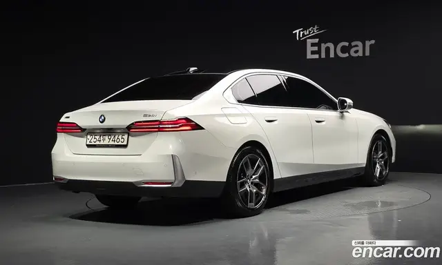BMW 5 серия 2023 2.0 автомат (гидро), миниатюра 2