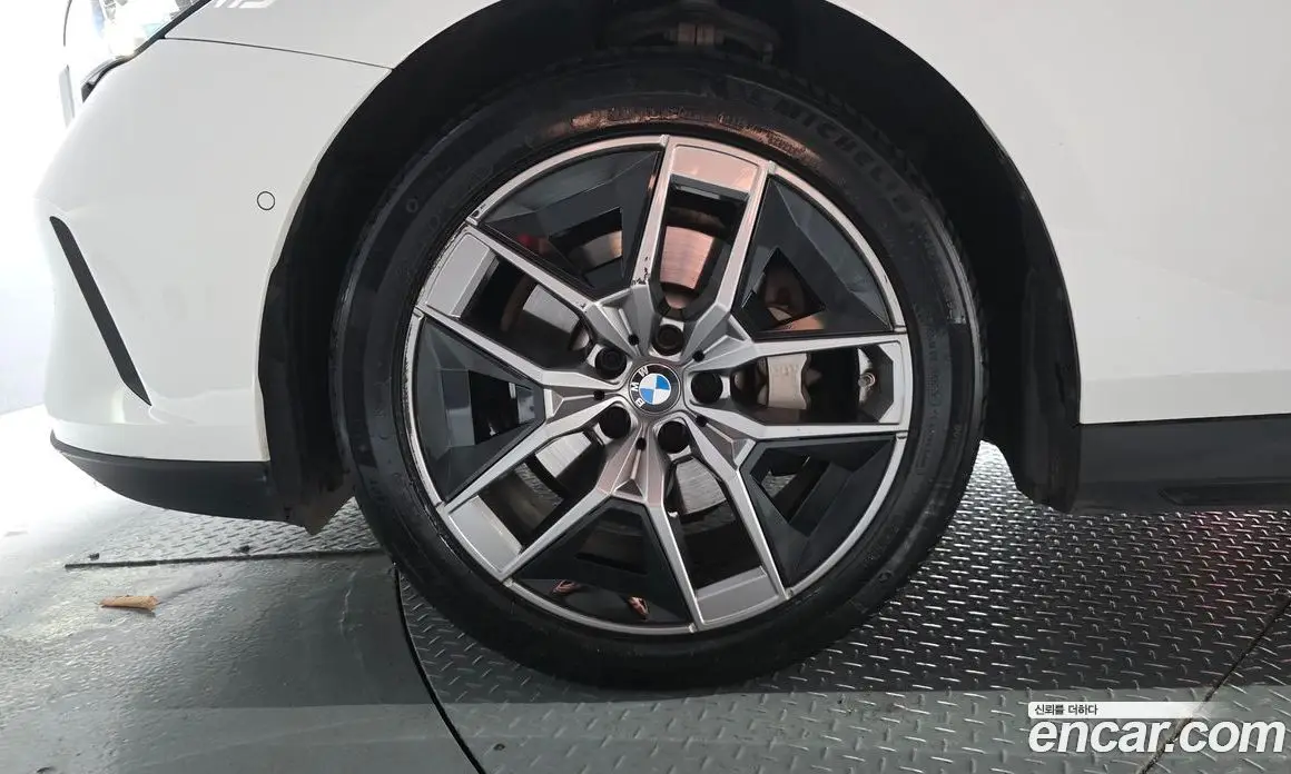 BMW 5 серия 2023 2.0 автомат (гидро), фото 5