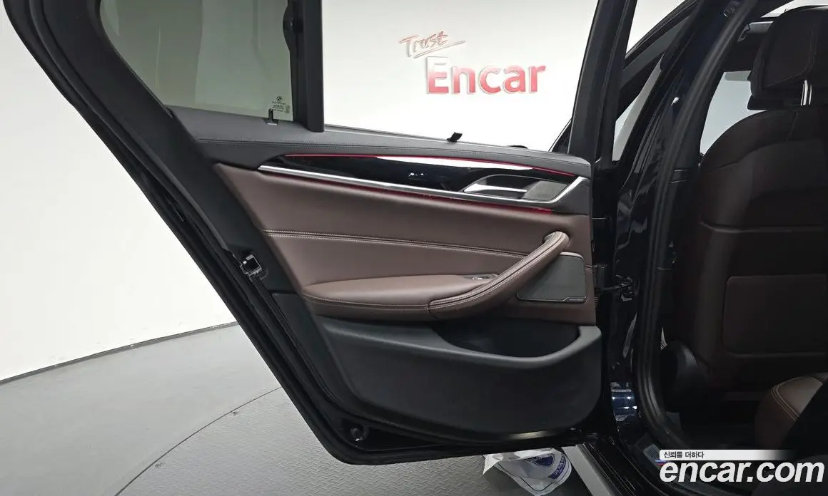 BMW 5 серия 2023 2.0 автомат (гидро), фото 15