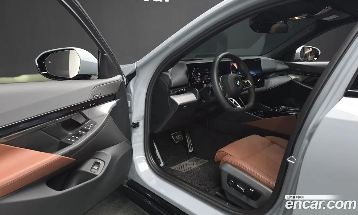 BMW 5 серия 2024 2.0 автомат (гидро), фото 13