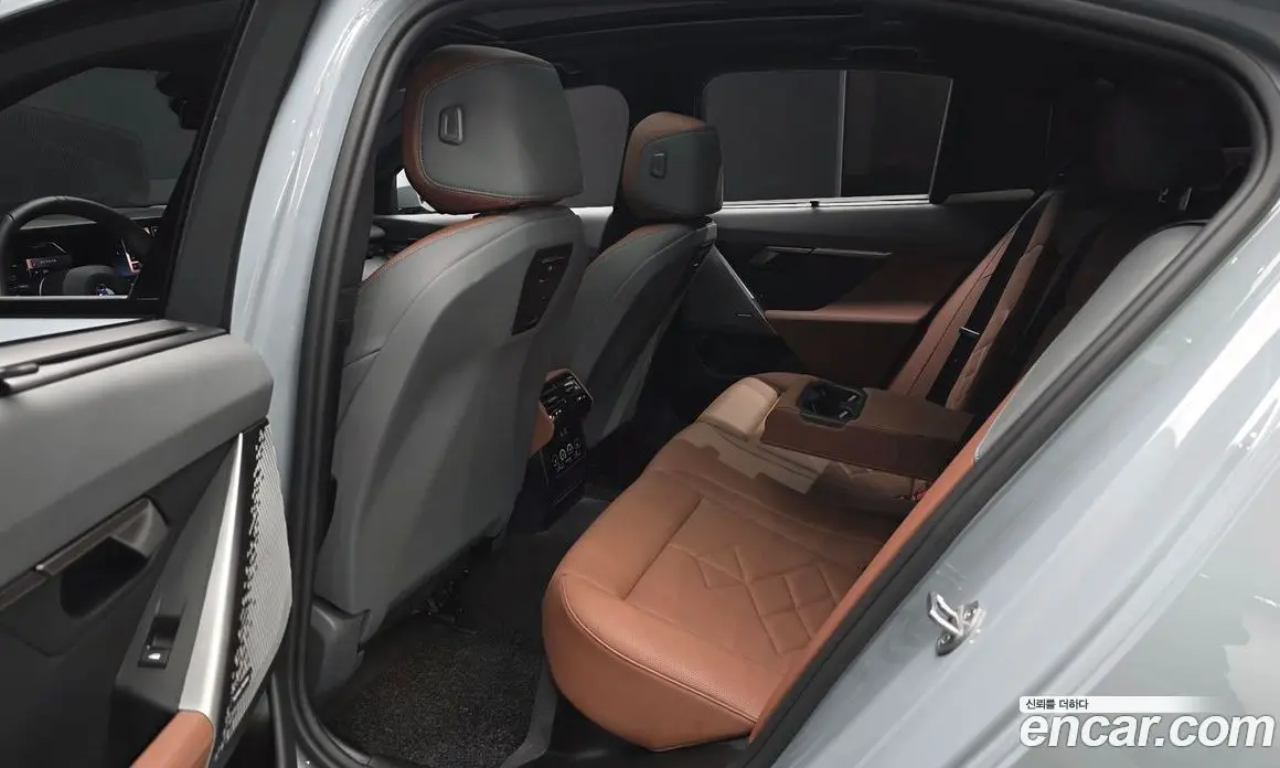 BMW 5 серия 2024 2.0 автомат (гидро), фото 17