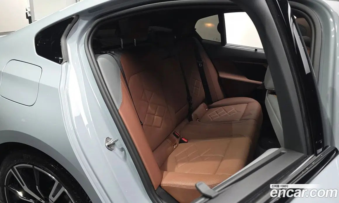 BMW 5 серия 2024 2.0 автомат (гидро), фото 18