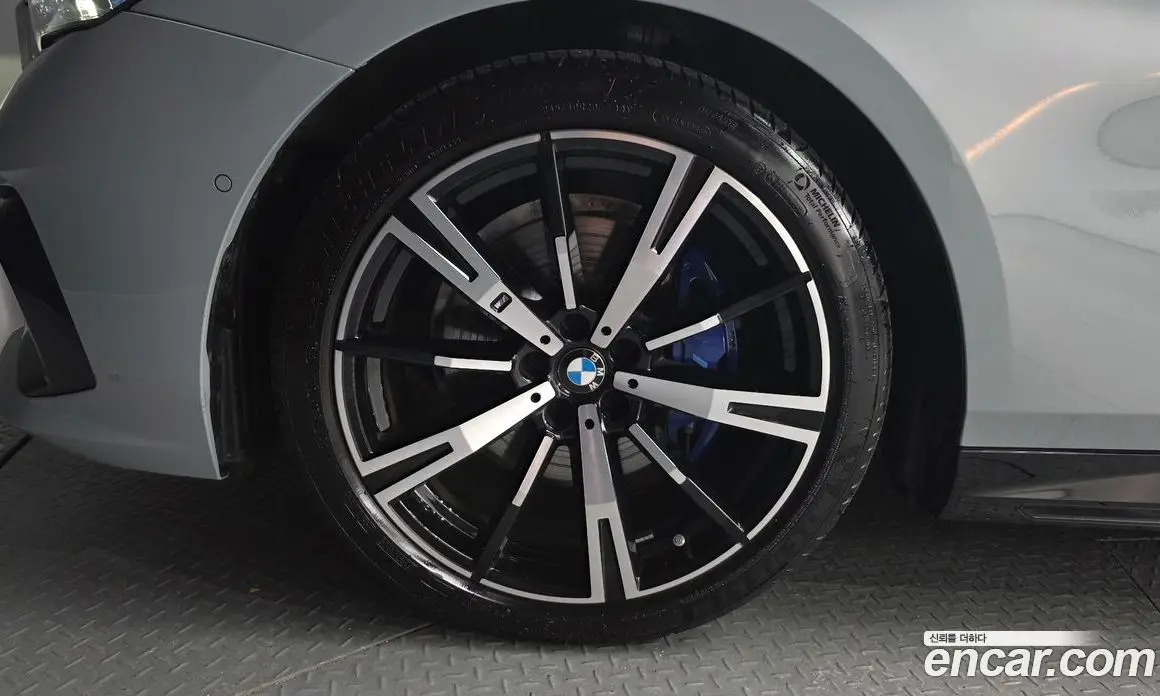 BMW 5 серия 2024 2.0 автомат (гидро), фото 5