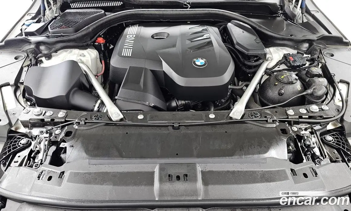 BMW 5 серия 2025 2.0 автомат (гидро), фото 6