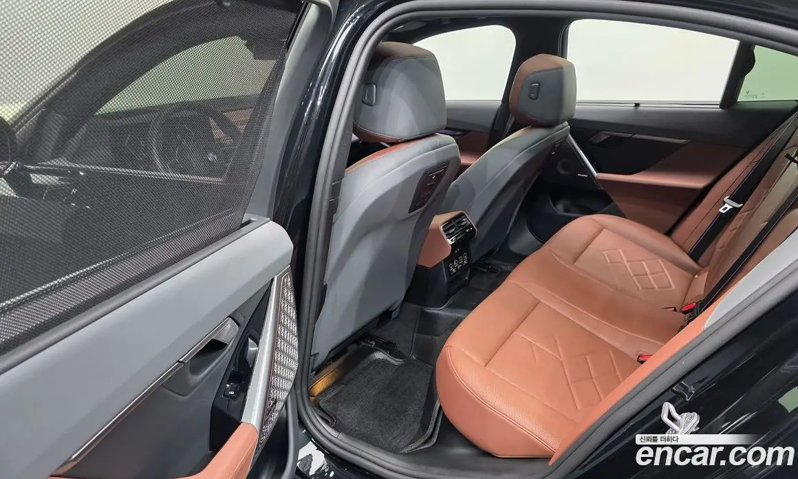 BMW 5 серия 2025 2.0 автомат (гидро), фото 18