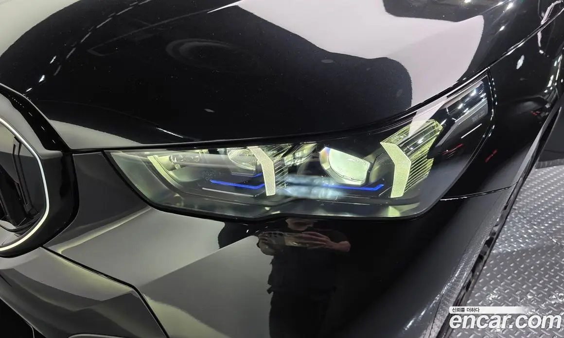 BMW 5 серия 2025 2.0 автомат (гидро), фото 8