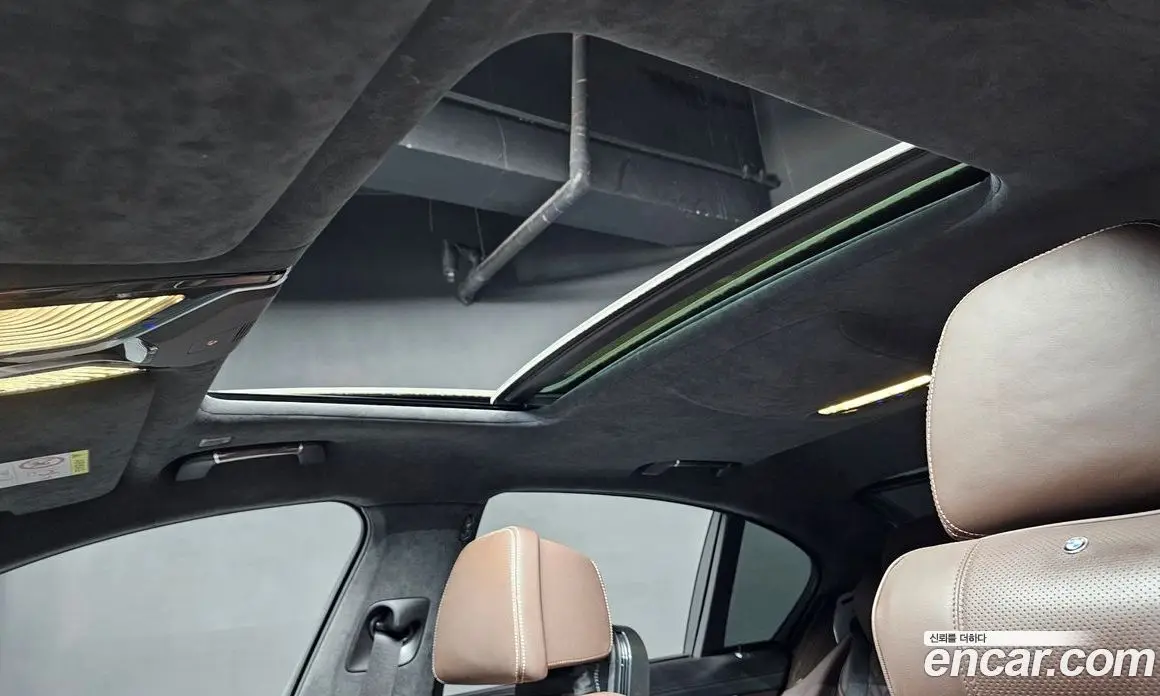 BMW 7 серия 2022 3.0 автомат (гидро), фото 19