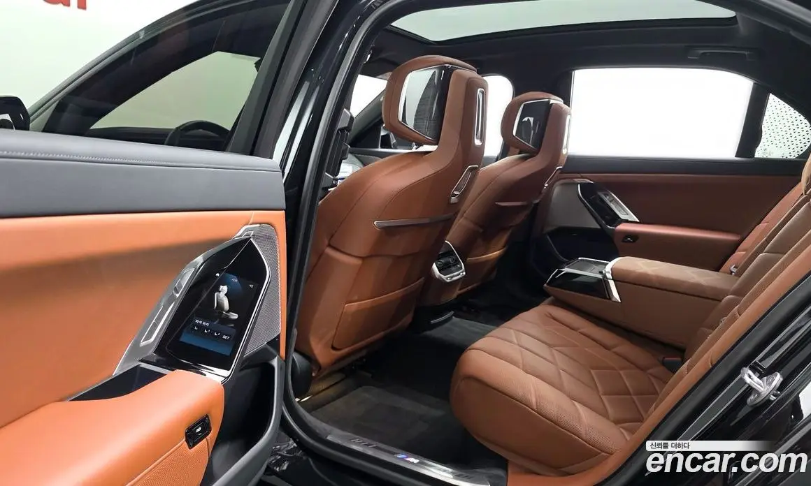 BMW 7 серия 2024 3.0 автомат (гидро), фото 11
