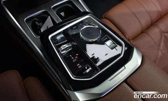 BMW 7 серия 2024 3.0 автомат (гидро), миниатюра 9