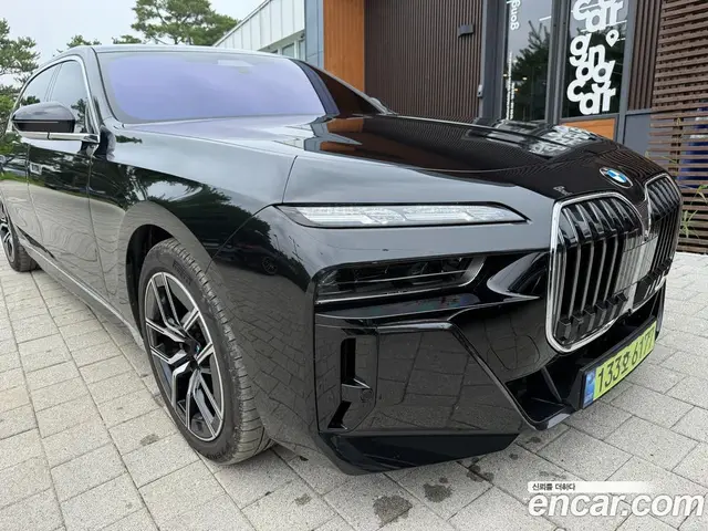 BMW 7 серия 2025 3.0 автомат (гидро), миниатюра 1