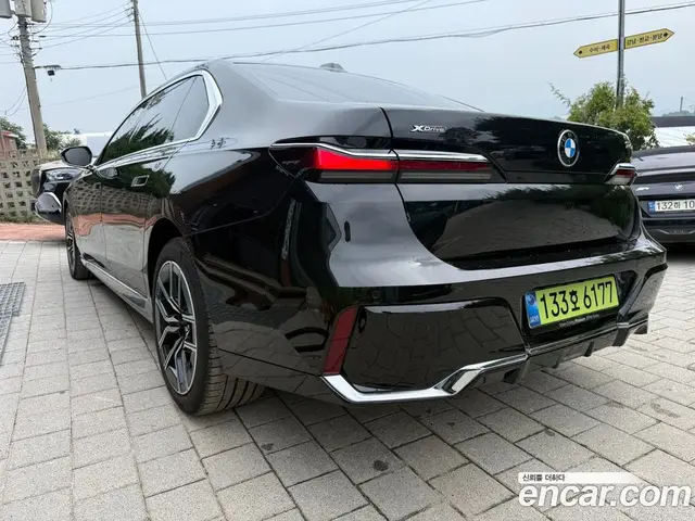 BMW 7 серия 2025 3.0 автомат (гидро), миниатюра 2