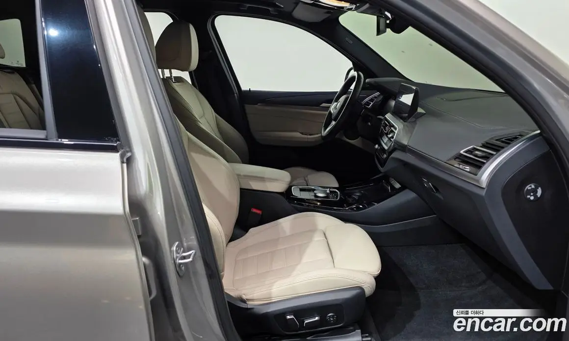 BMW iX3 2024 0.2 автомат (гидро), фото 16
