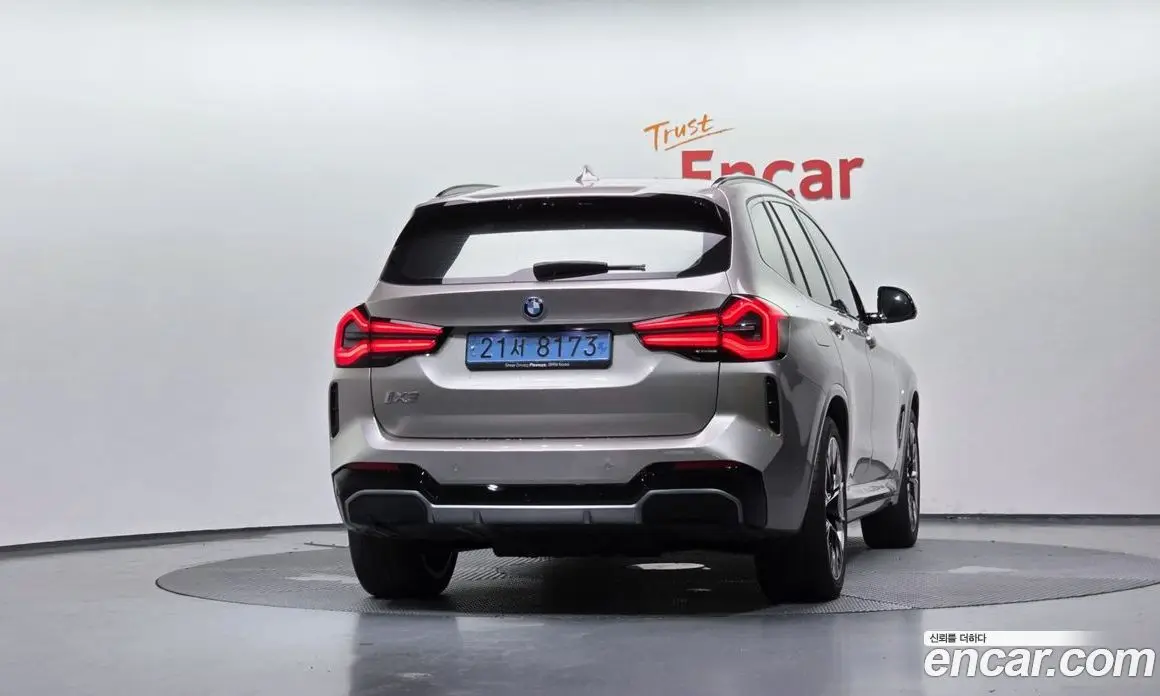 BMW iX3 2024 0.2 автомат (гидро), фото 3