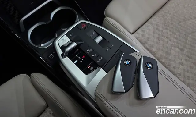 BMW X1 2024 2.0 автомат (гидро), миниатюра 12