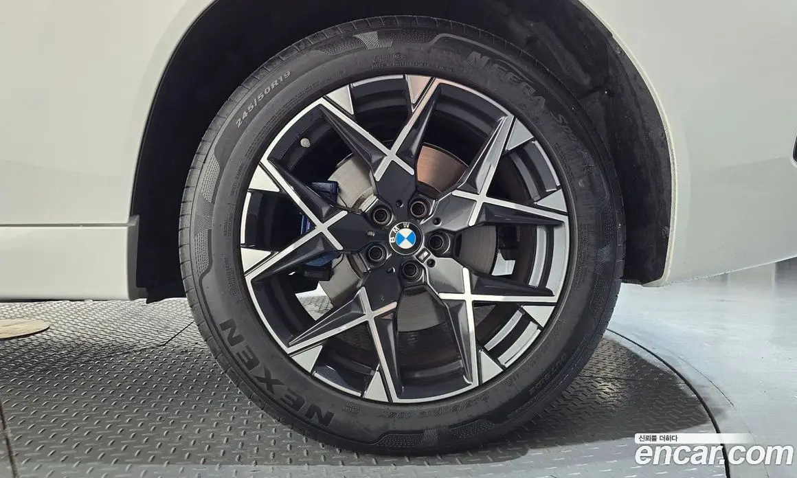BMW X3 2025 2.0 автомат (гидро), фото 7