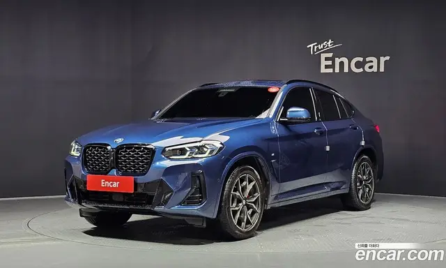 BMW X4 2023 2.0 автомат (гидро), миниатюра 1