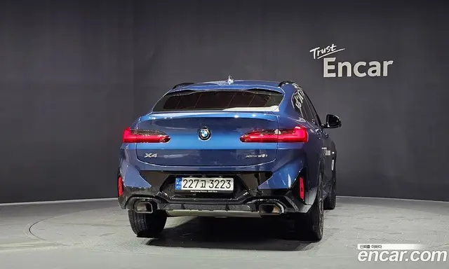 BMW X4 2023 2.0 автомат (гидро), миниатюра 4