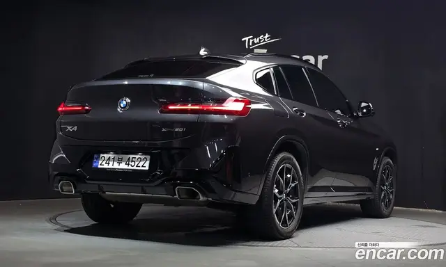 BMW X4 2024 2.0 автомат (гидро), миниатюра 2