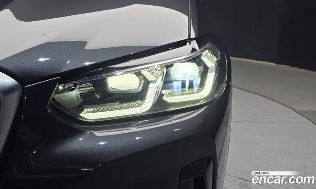 BMW X4 2024 2.0 автомат (гидро), миниатюра 8