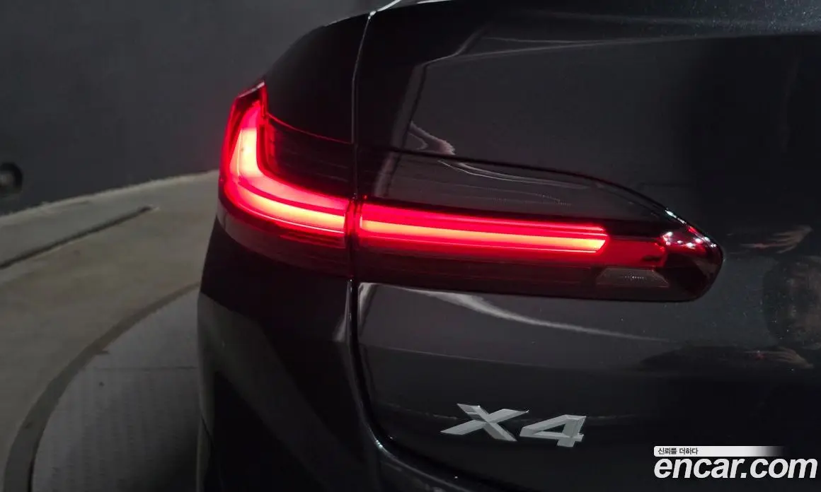 BMW X4 2024 2.0 автомат (гидро), фото 9