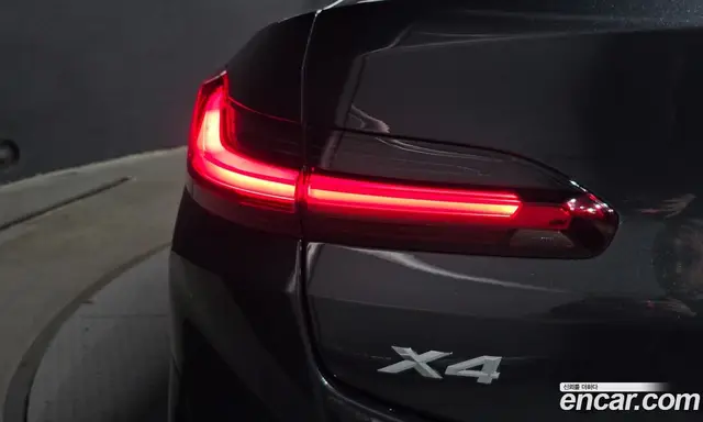 BMW X4 2024 2.0 автомат (гидро), миниатюра 9