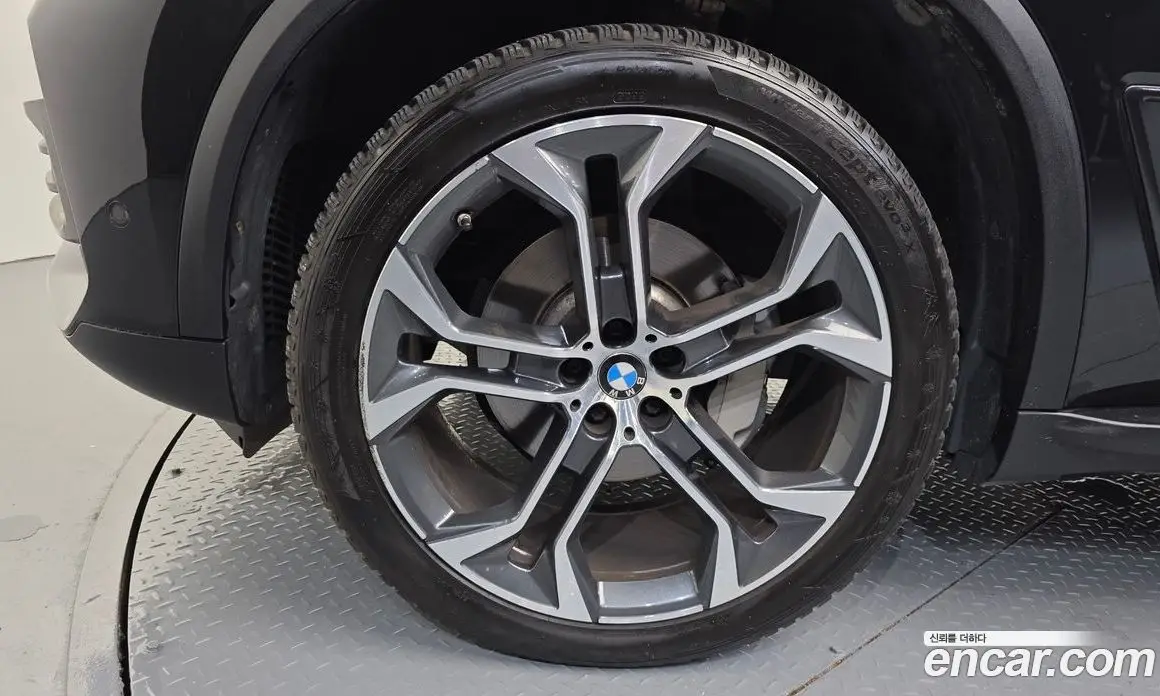 BMW X5 2021 3.0 автомат (гидро), фото 5