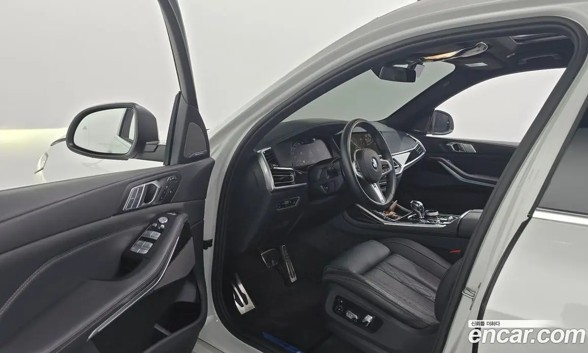 BMW X7 2022 3.0 автомат (гидро), фото 13