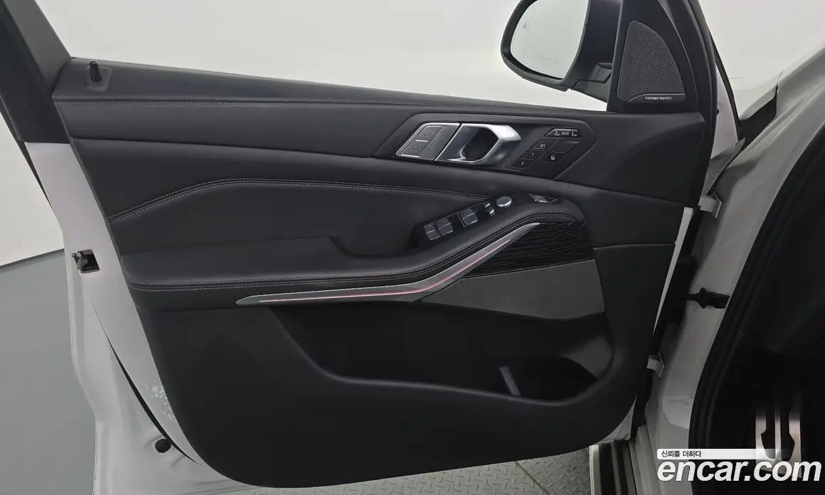 BMW X7 2022 3.0 автомат (гидро), фото 14